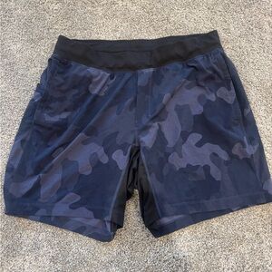 Luluemon T.H.E. Short 5” Men's Camouflage Shorts XL